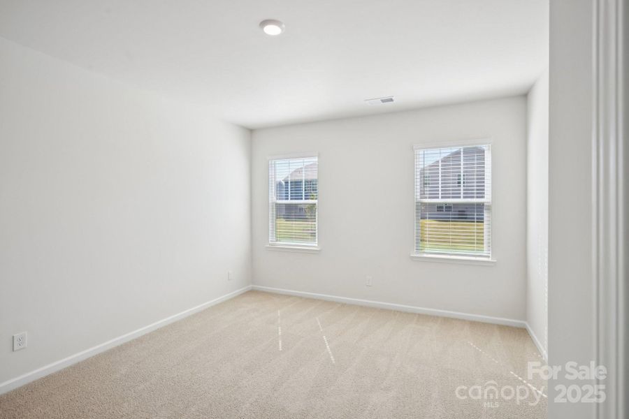 Spacious, unfurnished interior of a new home in Nolen Farm, Gastonia (Image 21).