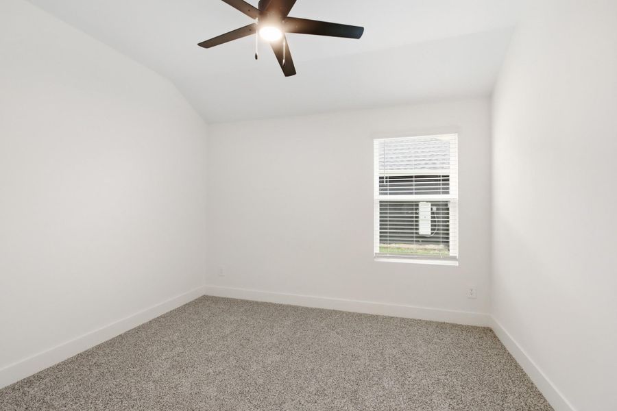 Spacious, unfurnished interior of a new home in Chapel Lakes, Montgomery (Image 13).