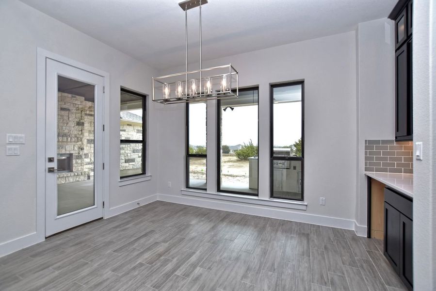 Representative unfurnished interior of a home built from the Avalon by Giddens Homes in Scofield Farms Estates, Georgetown (Image 24).