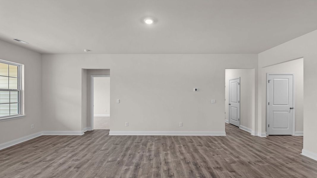 Spacious, unfurnished interior of a new home in Villa Grande, Winterville (Image 15).