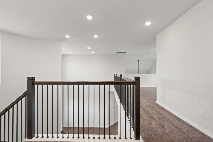 Spacious, unfurnished interior of a new home in Lariat, Liberty Hill (Image 40).