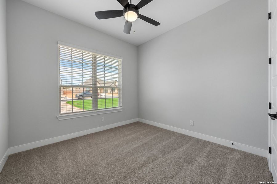 Spacious, unfurnished interior of a new home in Potranco West, Castroville (Image 13).