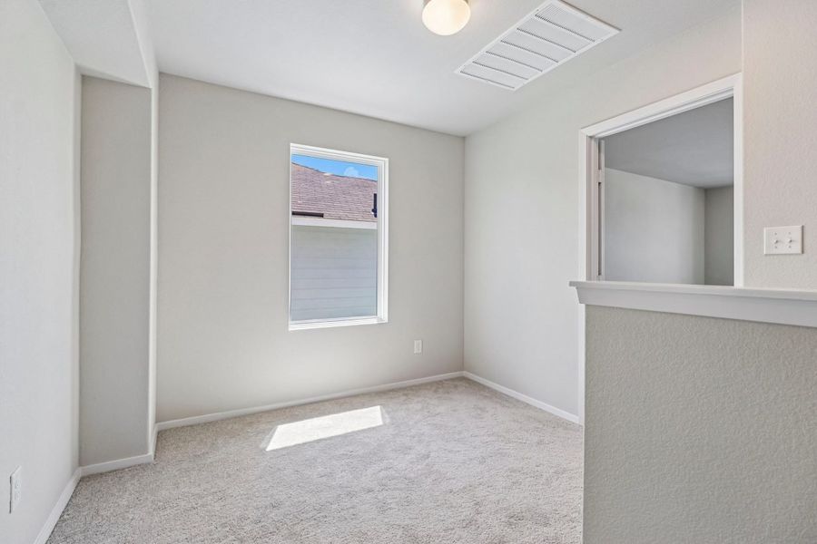 Spacious, unfurnished interior of a new home in Edgebrooke, Pflugerville (Image 19).