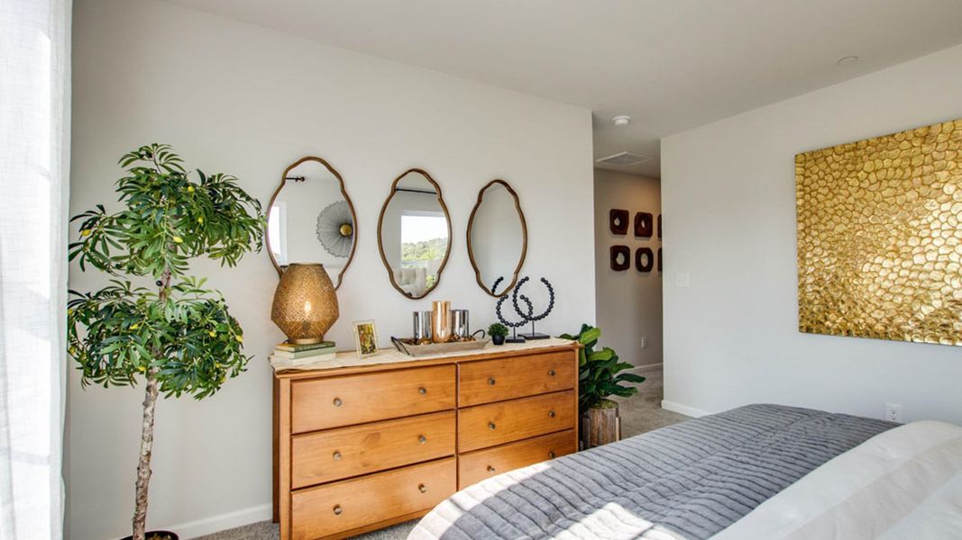 Furnished interior view inside a new home in Woodbridge Glen Townhomes, Lebanon (Image 20).