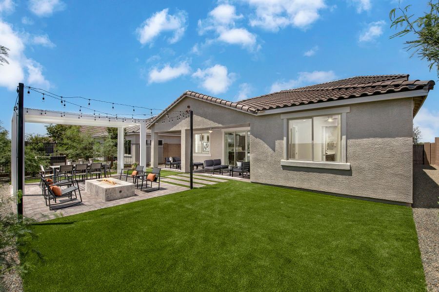 Representative exterior details of a home built from the Slate by Mattamy Homes in Miravida, Surprise (Image 3).