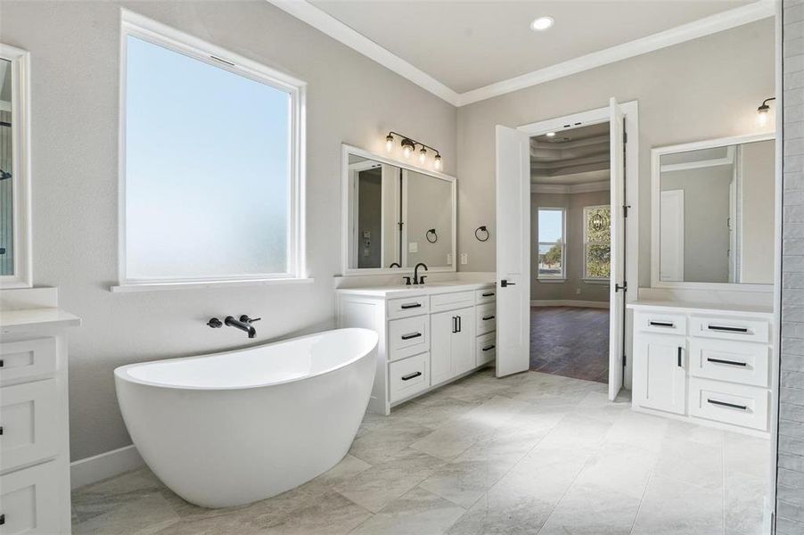 Furnished interior view inside a new home in , Weatherford (Image 15).