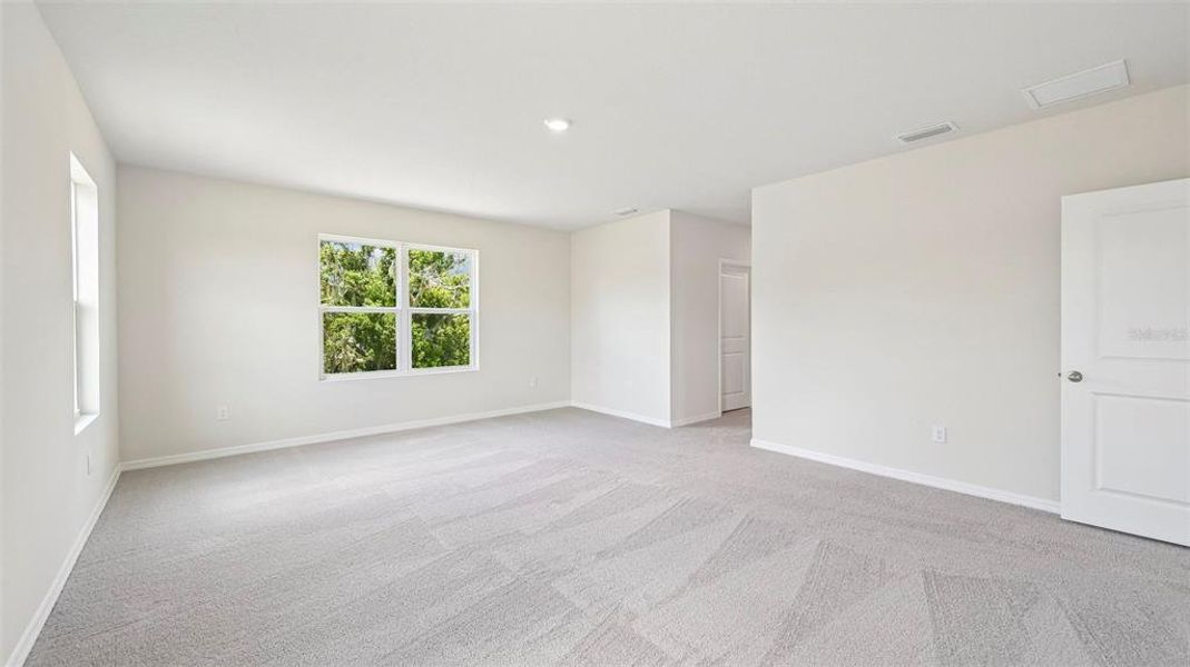 Spacious, unfurnished interior of a new home in Oakfield Trails, Parrish (Image 18). Spacious, unfurnished interior of a new home in Oakfield Trails, Parrish (Image 18).