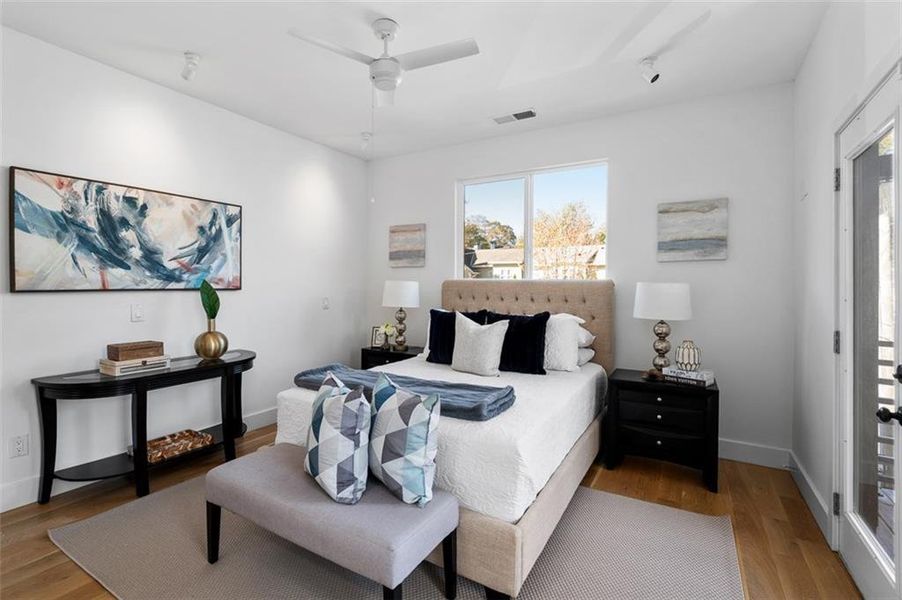 Furnished interior view inside a new home in , Atlanta (Image 27). Furnished interior view inside a new home in , Atlanta (Image 27).