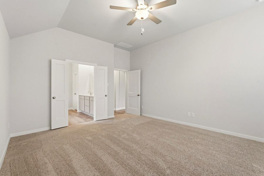 Spacious, unfurnished interior of a new home in Audubon, Magnolia (Image 8).
