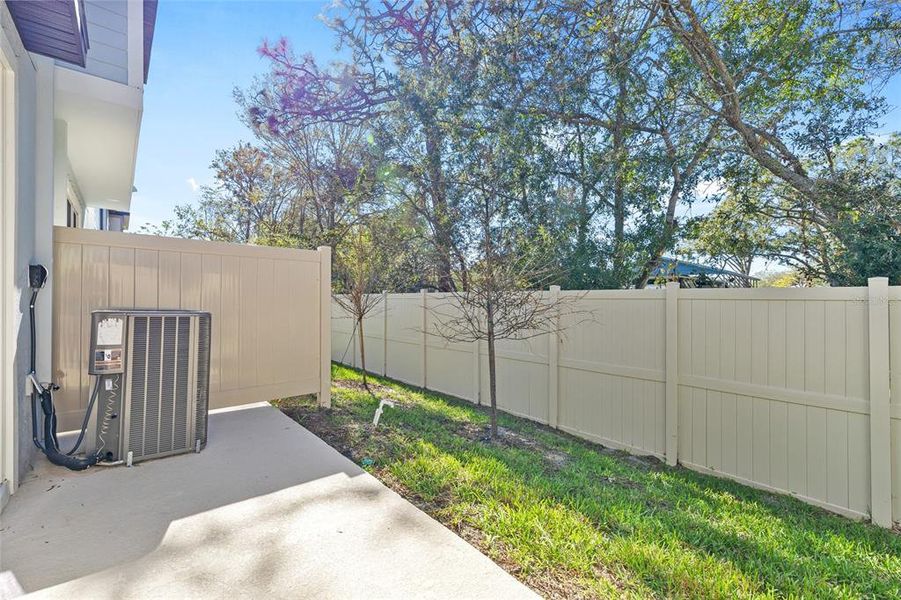 Exterior details and patio area of a home in , Tampa (Image 15).