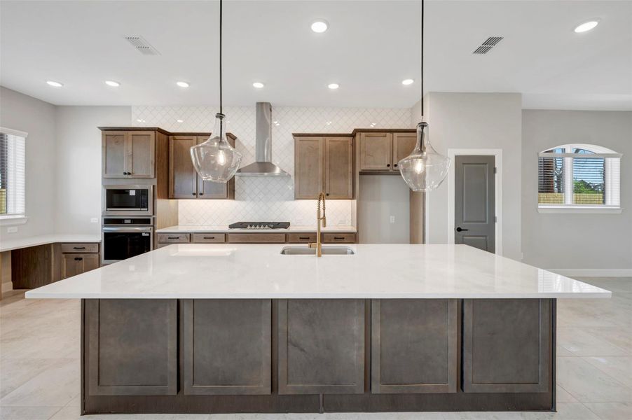 Furnished interior view inside a new home in Meridiana 55' Homesites, Manvel (Image 7).