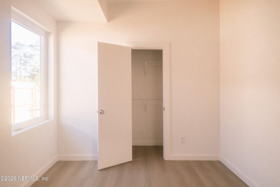 Spacious, unfurnished interior of a new home in , St. Augustine (Image 7).