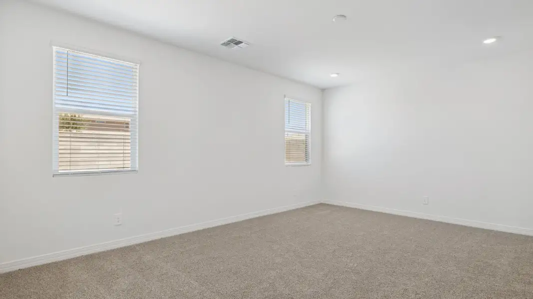 Spacious, unfurnished interior of a new home in El Cidro, Goodyear (Image 27).