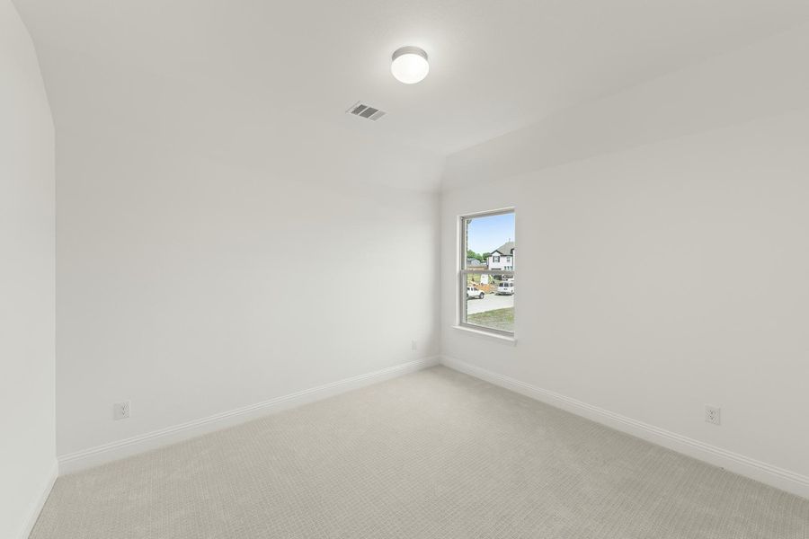 Spacious, unfurnished interior of a new home in Park Trails, Forney (Image 31).