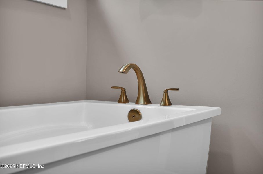 Close-up of interior finishes inside a home in , Ponte Vedra (Image 22). Close-up of interior finishes inside a home in , Ponte Vedra (Image 22).