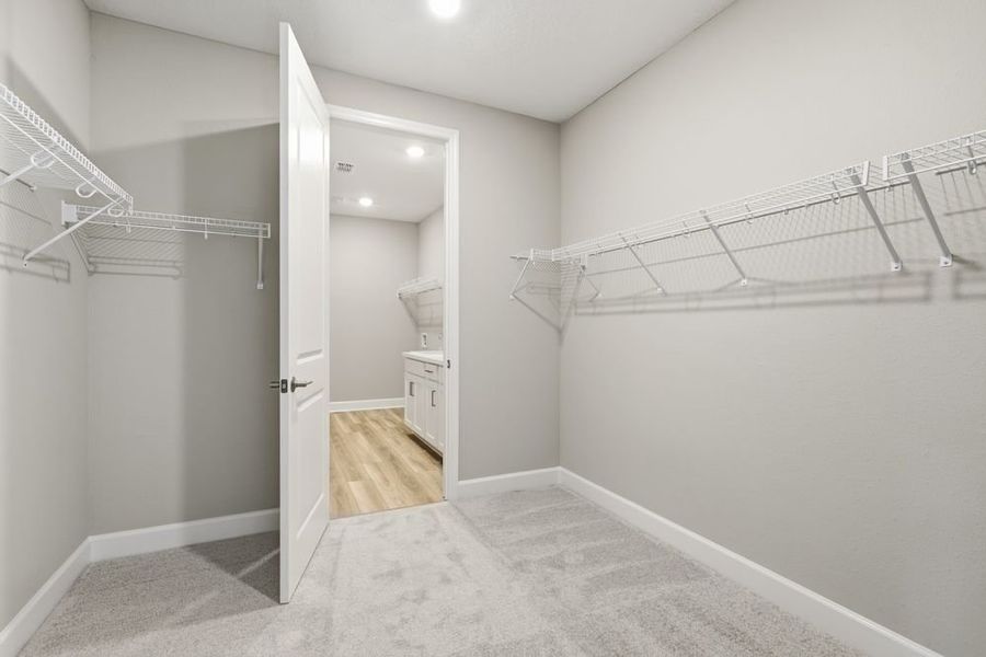 Spacious, unfurnished interior of a new home in Headwaters at Lofton Creek, Yulee (Image 22).