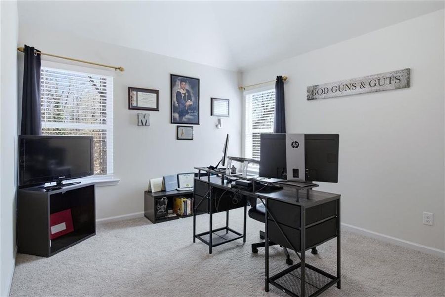 Furnished interior view inside a new home in Tell River, Atlanta (Image 16). Furnished interior view inside a new home in Tell River, Atlanta (Image 16).
