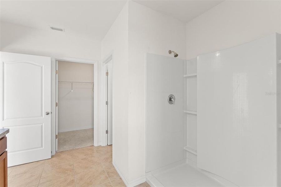 Spacious, unfurnished interior of a new home in Grace Ranch, Haines City (Image 39). Spacious, unfurnished interior of a new home in Grace Ranch, Haines City (Image 39).