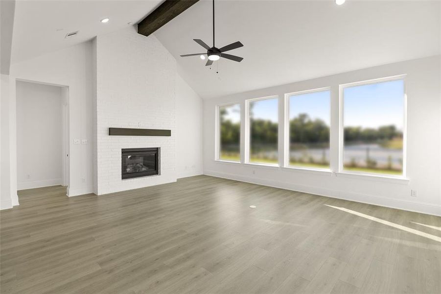 Spacious, unfurnished interior of a new home in Fulshear Lakes, Fulshear (Image 23). Spacious, unfurnished interior of a new home in Fulshear Lakes, Fulshear (Image 23).