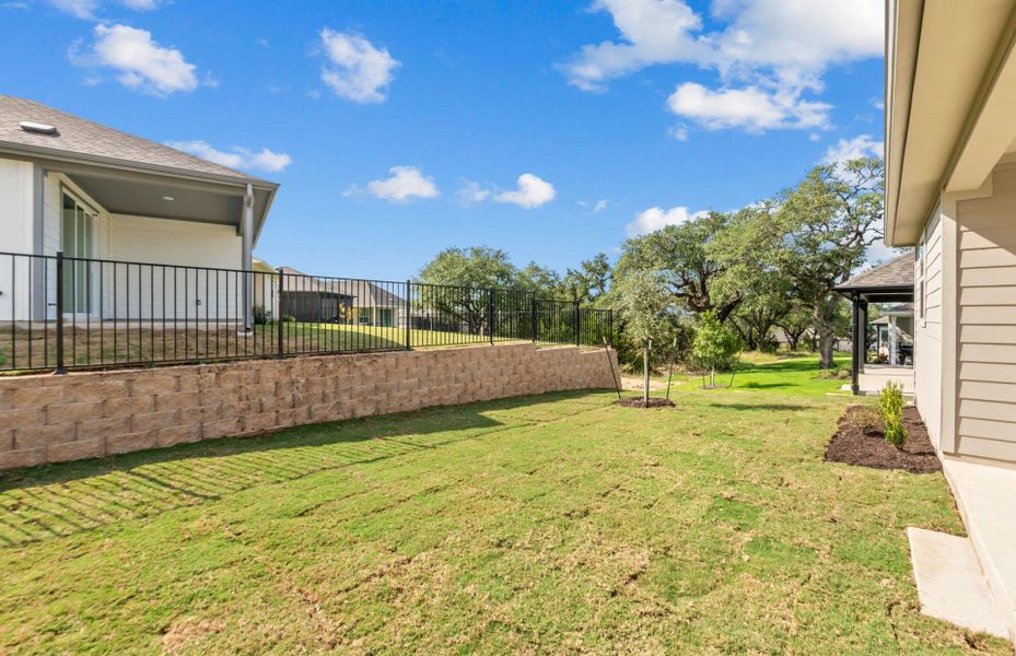 Exterior details and patio area of a home in Sun City Texas, Georgetown (Image 19).