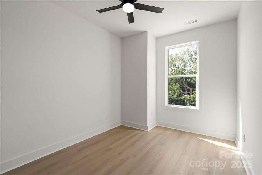 Spacious, unfurnished interior of a new home in , Charlotte (Image 7).