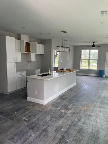 Image 6 of a home in .