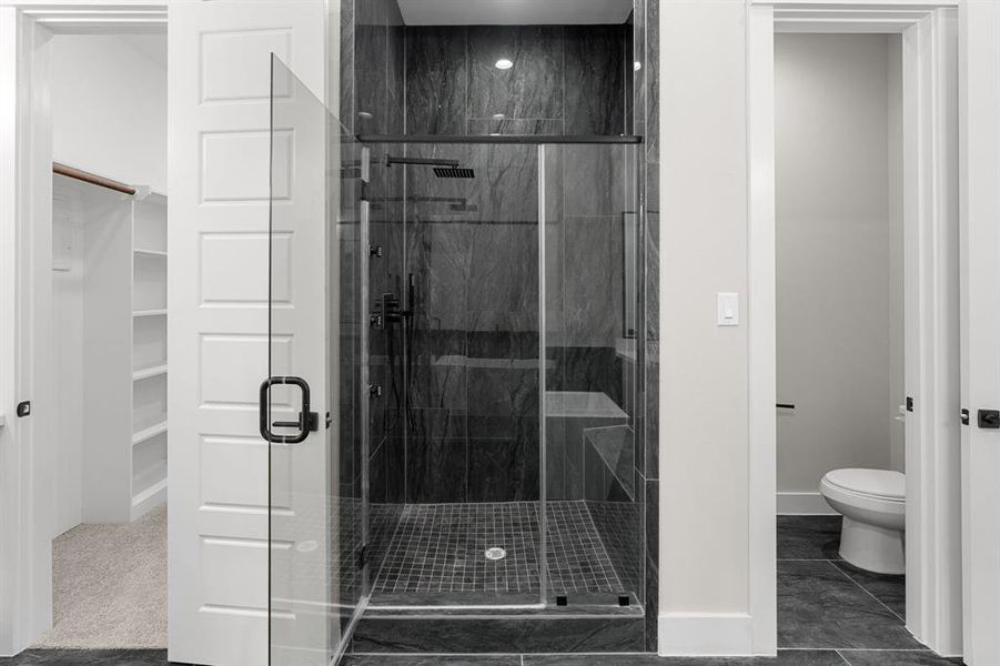 Walk-in Shower with Semi-Frameless Door