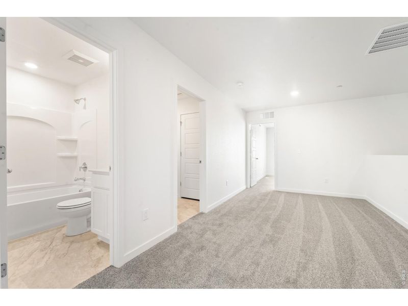 Spacious, unfurnished interior of a new home in Liberty Draw, Evans (Image 14).