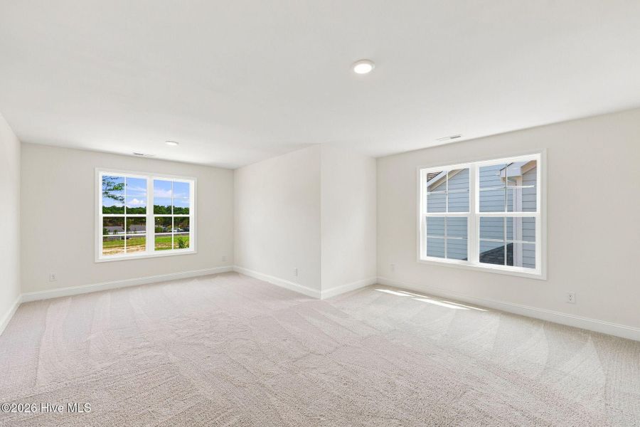 Spacious, unfurnished interior of a new home in Legacy Lakes, Aberdeen (Image 32).