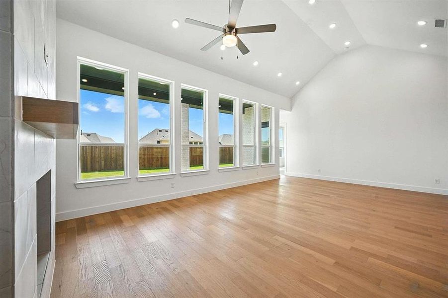 Spacious, unfurnished interior of a new home in Thompson Farms: 60ft. lots, Van Alstyne (Image 26). Spacious, unfurnished interior of a new home in Thompson Farms: 60ft. lots, Van Alstyne (Image 26).