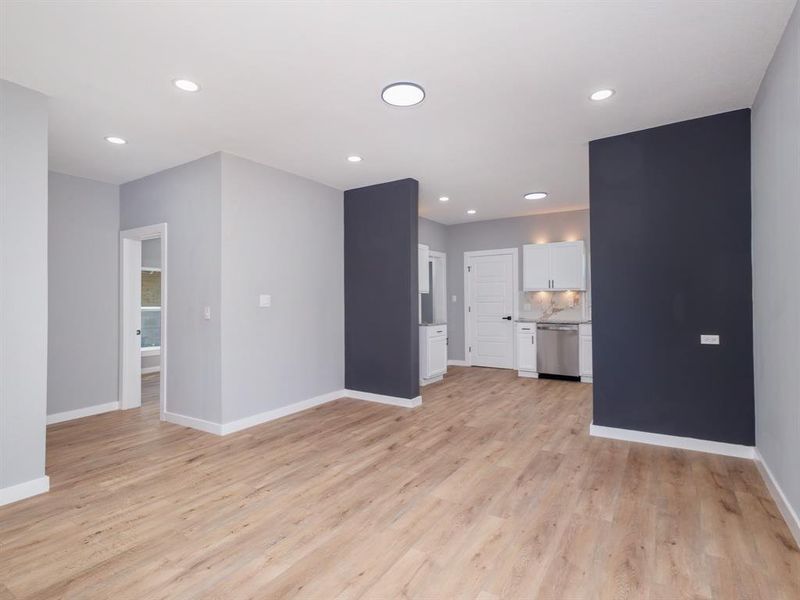 Spacious, unfurnished interior of a new home in , Brownwood (Image 14).