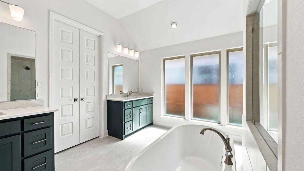 Furnished interior view inside a new home in Sonoma Verde, McLendon-Chisholm (Image 14).