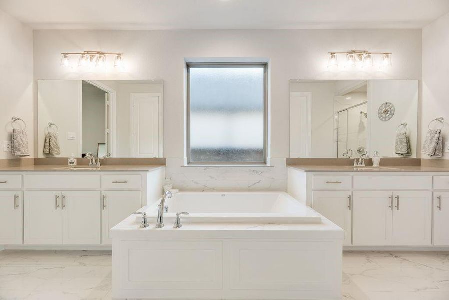 Furnished interior view inside a new home in Reunion, Rhome (Image 12).