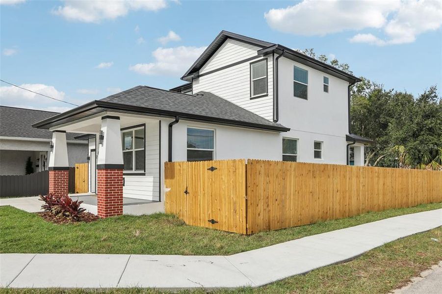 Exterior details and patio area of a home in , Tampa (Image 30).