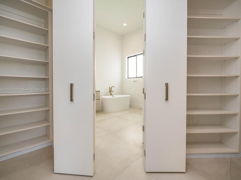 Image 67 of a home in .