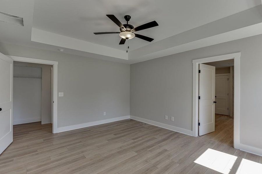 Spacious, unfurnished interior of a new home in , Hartwell (Image 29).