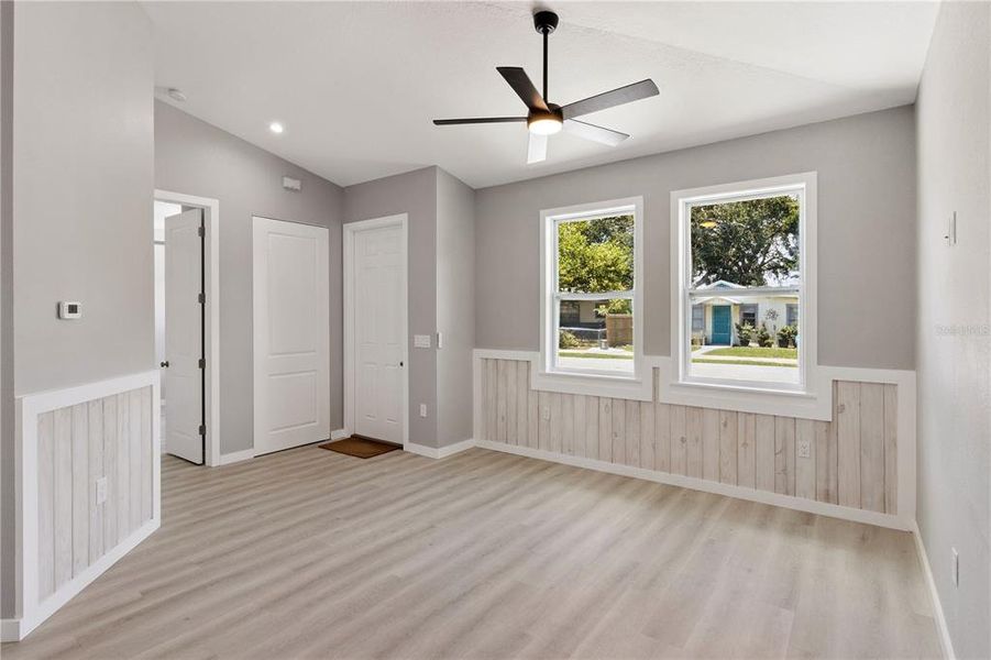 Spacious, unfurnished interior of a new home in , Gulfport (Image 16).