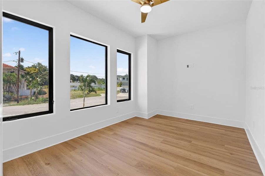 Spacious, unfurnished interior of a new home in , Tampa (Image 67). Spacious, unfurnished interior of a new home in , Tampa (Image 67).