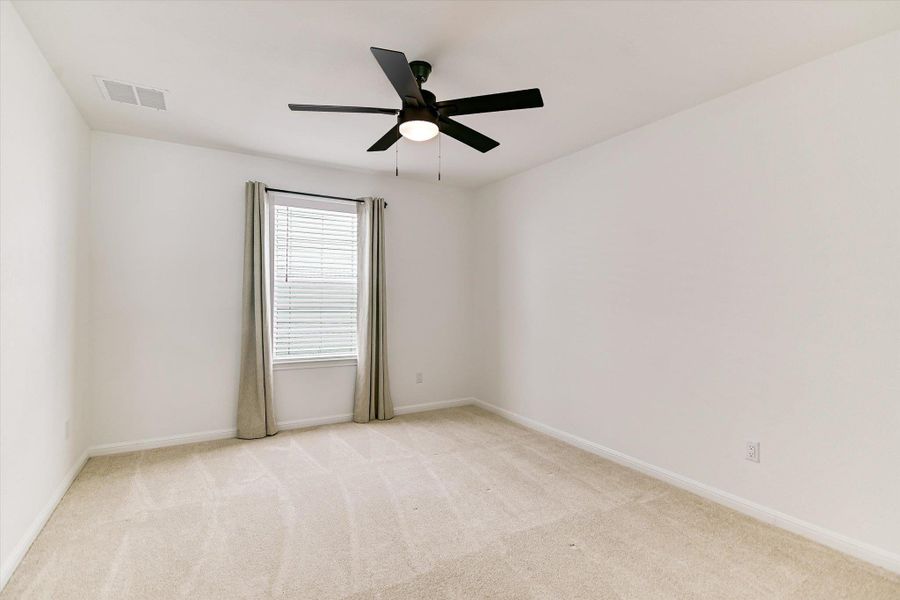 Bedroom #4 (Upstairs)