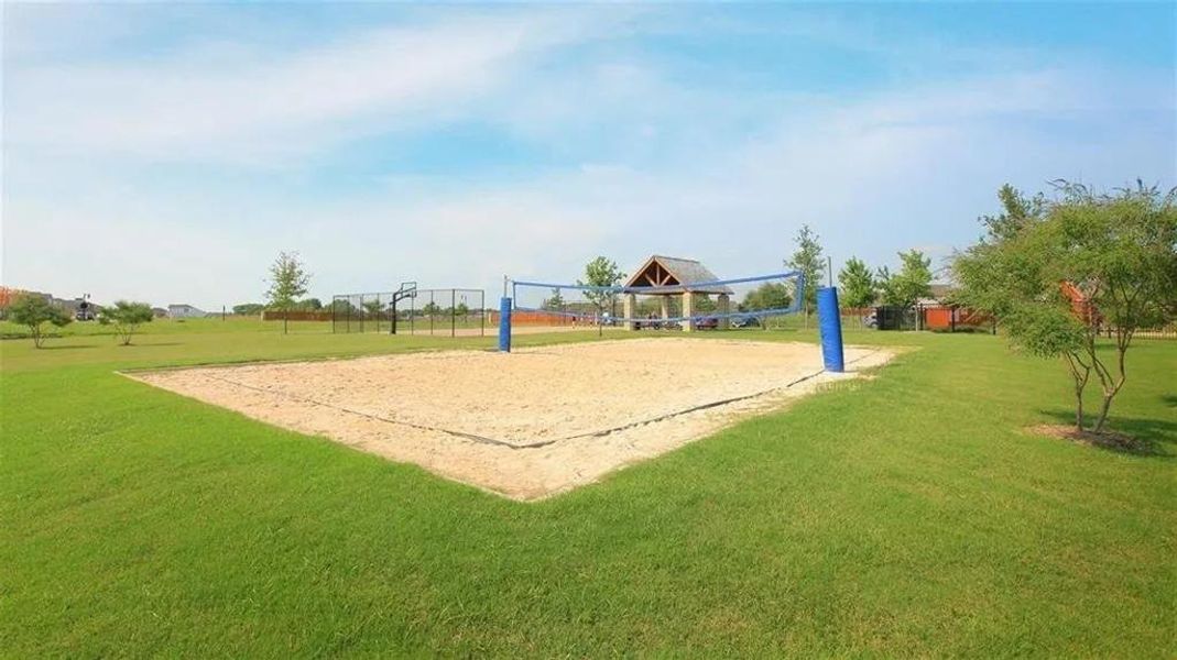 Community amenities in Devonshire - Reserve 50', Forney (Image 18).