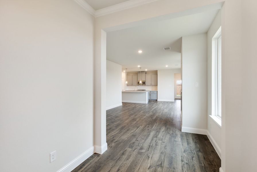 Spacious, unfurnished interior of a new home in Creekside, Royse City (Image 16). Spacious, unfurnished interior of a new home in Creekside, Royse City (Image 16).