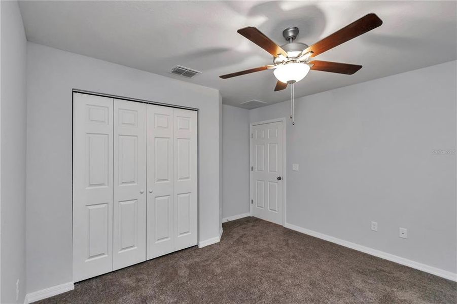 Spacious, unfurnished interior of a new home in , Ocala (Image 24).