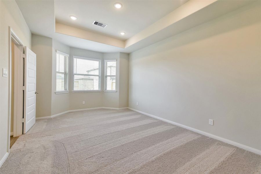 Spacious, unfurnished interior of a new home in Stone Creek Ranch, Hockley (Image 35).