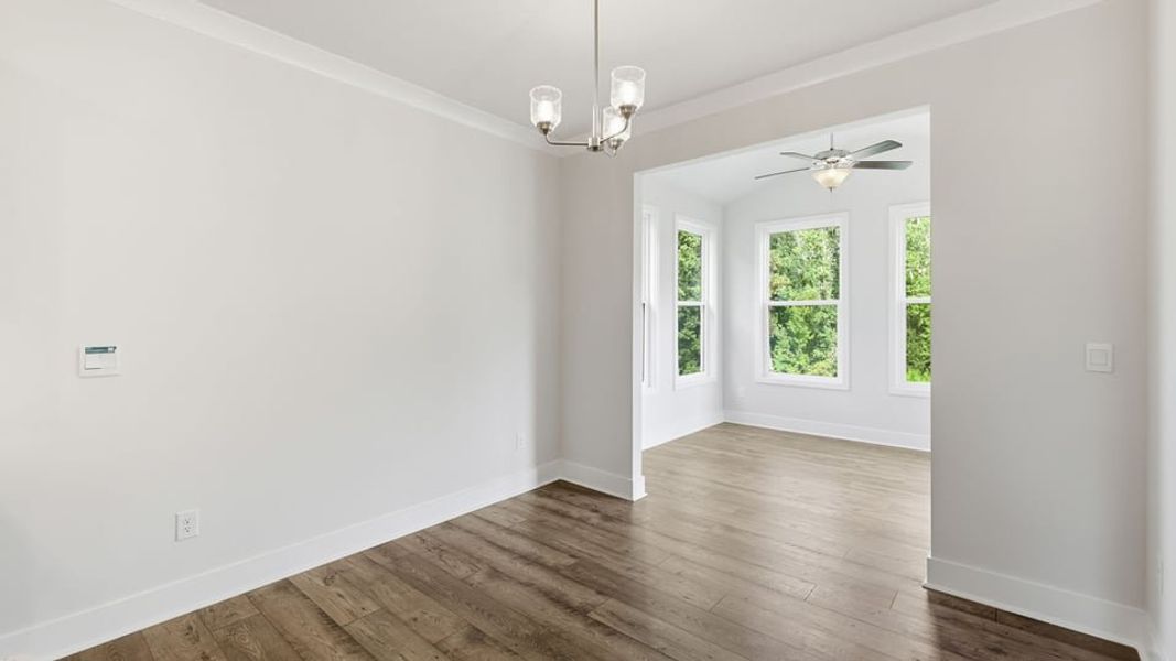 Spacious, unfurnished interior of a new home in Sycamore Cove, Woodruff (Image 20).