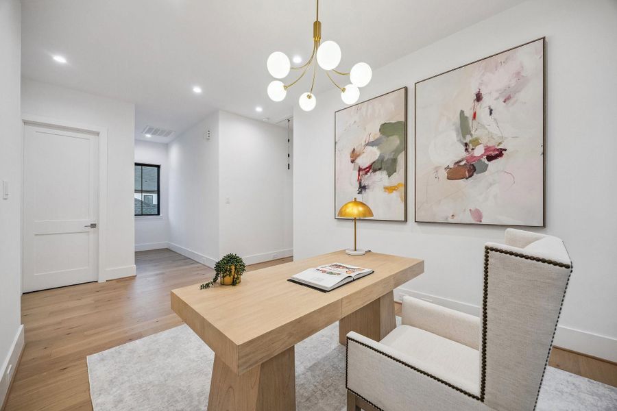 Another view of the room.