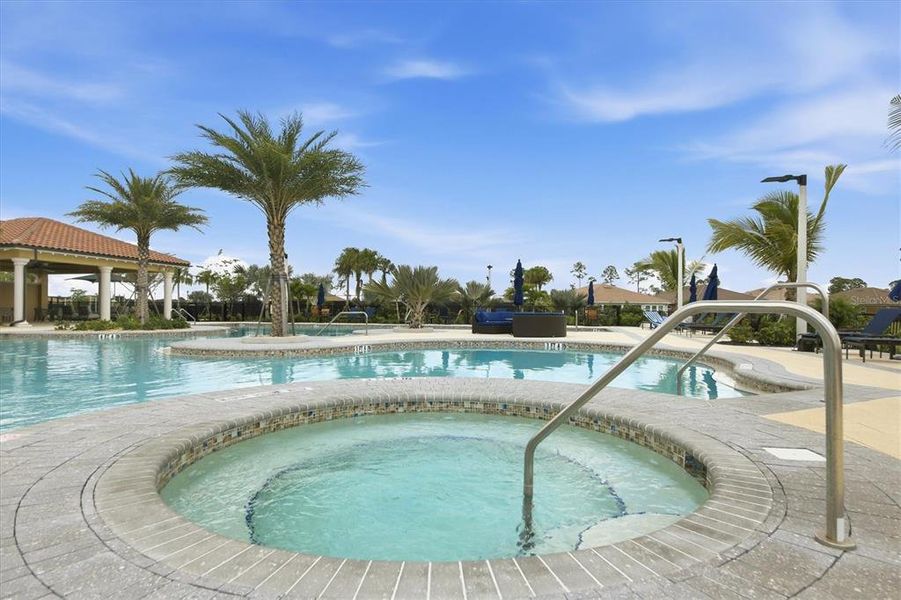 Community amenities in Wellen Park, Venice (Image 38).