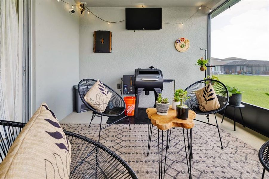 Exterior details and patio area of a home in , Parrish (Image 23).