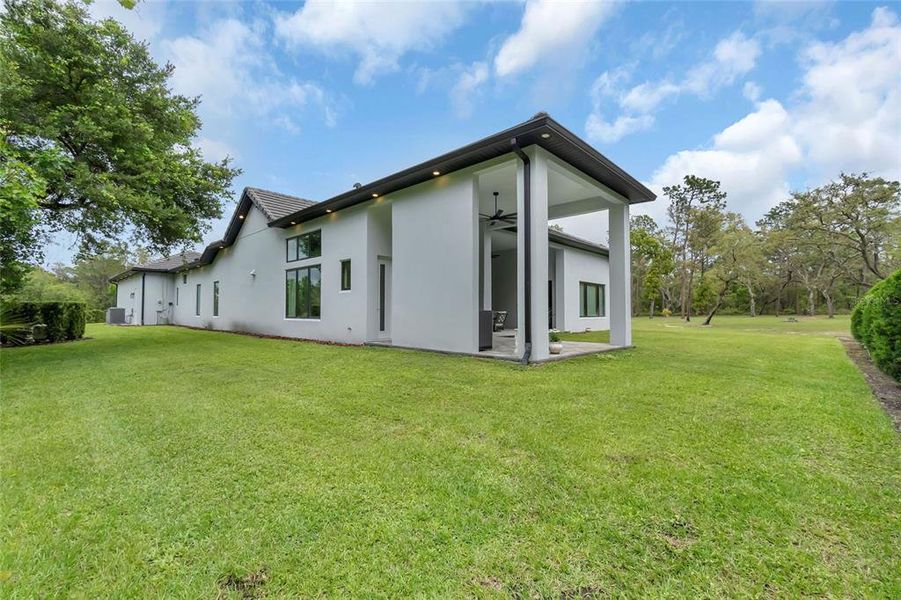 Exterior details and patio area of a home in , Kissimmee (Image 27). Exterior details and patio area of a home in , Kissimmee (Image 27).
