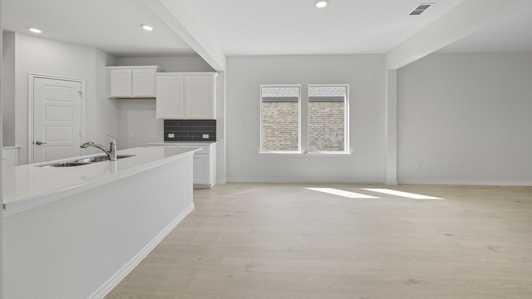 Image 19 representing the Tanzanite by D.R. Horton in Silverado, Aubrey, TX.