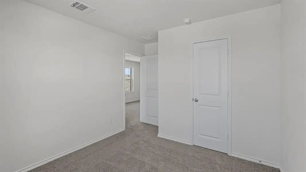 Spacious, unfurnished interior of a new home in Bluff Springs, Ferris (Image 20). Spacious, unfurnished interior of a new home in Bluff Springs, Ferris (Image 20).